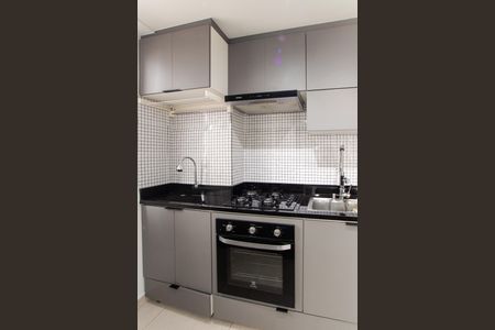 Apartamento para alugar com 34m², 2 quartos e sem vaga Apartamento para alugar com 34m², 2 quartos e sem vagaCozinha e Área de Serviço