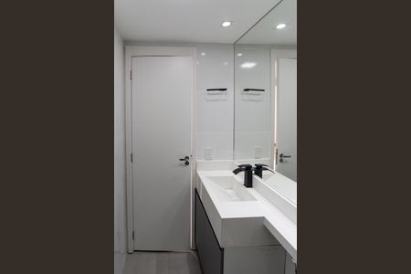 Apartamento para alugar com 34m², 2 quartos e sem vaga Apartamento para alugar com 34m², 2 quartos e sem vagaBanheiro
