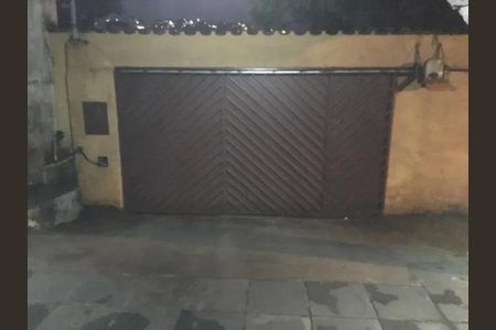 Casa para alugar com 360m², 4 quartos e 3 vagas