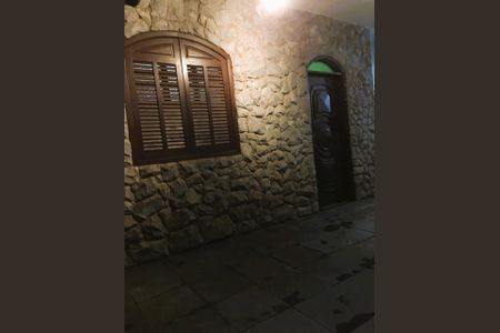 Casa para alugar com 360m², 4 quartos e 3 vagas