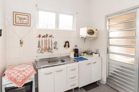 Casa à venda com 180m², 3 quartos e 4 vagas Casa à venda com 180m², 3 quartos e 4 vagasCasa 2 - Cozinha