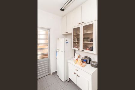 Casa à venda com 180m², 3 quartos e 4 vagas Casa à venda com 180m², 3 quartos e 4 vagasCasa 2 - Cozinha