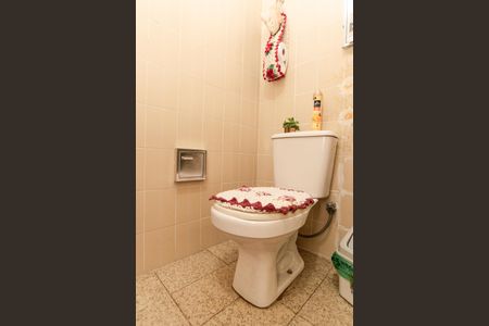 Casa à venda com 180m², 3 quartos e 4 vagas Casa à venda com 180m², 3 quartos e 4 vagasBanheiro