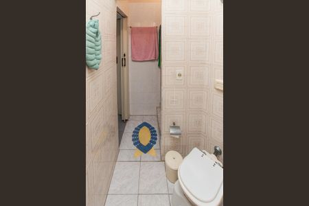 Casa à venda com 180m², 3 quartos e 4 vagas Casa à venda com 180m², 3 quartos e 4 vagasCasa 2 - Banheiro