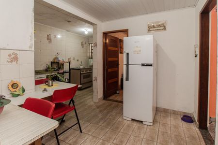 Casa à venda com 180m², 3 quartos e 4 vagas Casa à venda com 180m², 3 quartos e 4 vagasCozinha