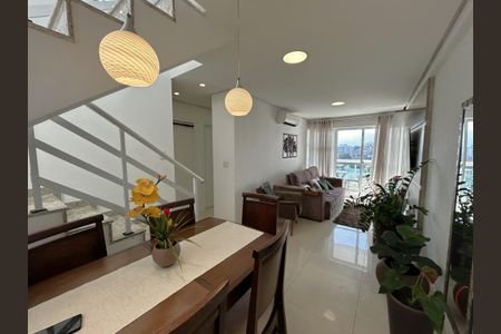 Sala de apartamento para alugar com 4 quartos, 160m² em Vila Valqueire, Rio de Janeiro