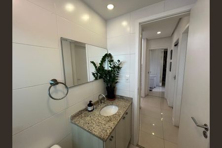 Apartamento para alugar com 160m², 4 quartos e 2 vagasBanheiro Social
