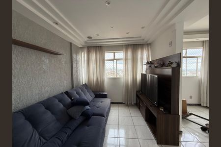 Sala de apartamento à venda com 3 quartos, 70m² em Carlos Prates, Belo Horizonte