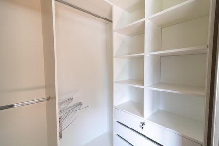 Apartamento para alugar com 103m², 3 quartos e 2 vagasCloset da suíte