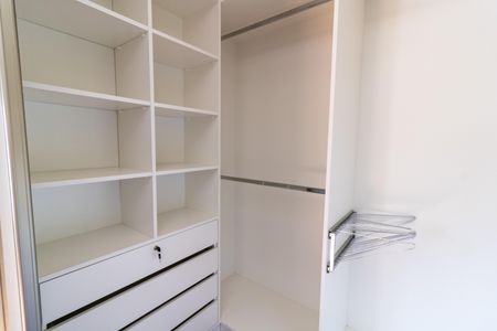 Apartamento para alugar com 103m², 3 quartos e 2 vagasCloset da suíte