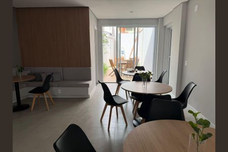 Apartamento para alugar com 37m², 2 quartos e sem vagaÁrea comum