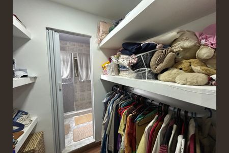 Casa para alugar com 110m², 4 quartos e 1 vagaCloset da suíte