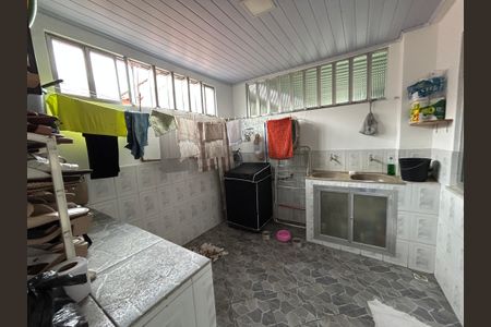 Casa para alugar com 110m², 4 quartos e 1 vagaÁrea de Serviço