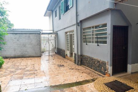 Casa para alugar com 183m², 3 quartos e 2 vagas Casa para alugar com 183m², 3 quartos e 2 vagasQuintal