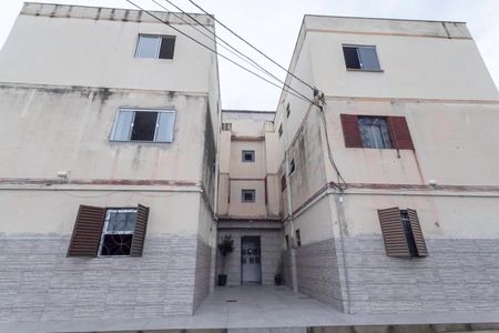 Apartamento para alugar com 56m², 2 quartos e 1 vaga Apartamento para alugar com 56m², 2 quartos e 1 vagaFachada