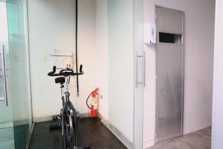 Apartamento para alugar com 152m², 4 quartos e 3 vagas Apartamento para alugar com 152m², 4 quartos e 3 vagasÁrea comum - Academia