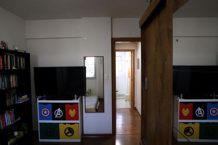 Apartamento para alugar com 152m², 4 quartos e 3 vagas Apartamento para alugar com 152m², 4 quartos e 3 vagasQuarto