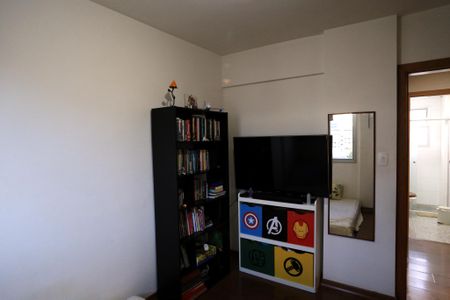 Apartamento para alugar com 152m², 4 quartos e 3 vagas Apartamento para alugar com 152m², 4 quartos e 3 vagasQuarto