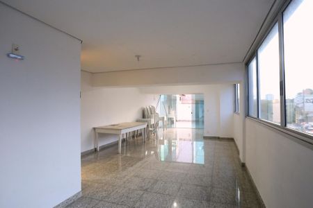 Apartamento para alugar com 152m², 4 quartos e 3 vagas Apartamento para alugar com 152m², 4 quartos e 3 vagasÁrea comum - Salão de festas
