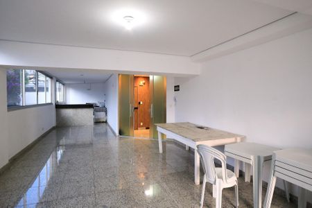 Apartamento para alugar com 152m², 4 quartos e 3 vagas Apartamento para alugar com 152m², 4 quartos e 3 vagasÁrea comum - Salão de festas