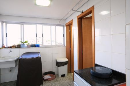 Apartamento para alugar com 152m², 4 quartos e 3 vagas Apartamento para alugar com 152m², 4 quartos e 3 vagasÁrea de Serviço