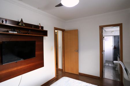 Apartamento para alugar com 152m², 4 quartos e 3 vagas Apartamento para alugar com 152m², 4 quartos e 3 vagasSuíte