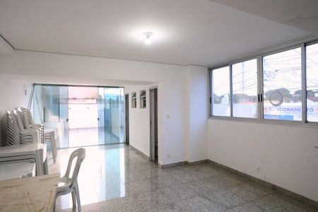 Apartamento para alugar com 152m², 4 quartos e 3 vagas Apartamento para alugar com 152m², 4 quartos e 3 vagasÁrea comum - Salão de festas