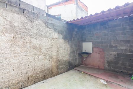 Casa para alugar com 60m², 1 quarto e 1 vagaQuintal