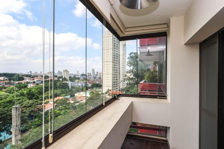 Apartamento à venda com 138m², 3 quartos e 2 vagasVaranda