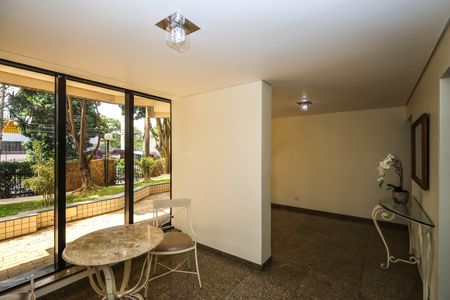 Apartamento à venda com 138m², 3 quartos e 2 vagasHall de entrada