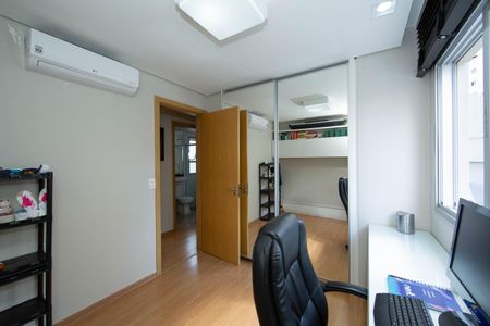 Apartamento à venda com 88m², 3 quartos e 2 vagasQUARTO2