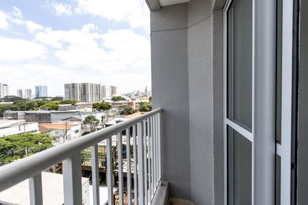 Apartamento para alugar com 38m², 2 quartos e sem vagaVaranda