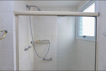 Apartamento à venda com 146m², 4 quartos e 2 vagas Apartamento à venda com 146m², 4 quartos e 2 vagasBanheiro da Suíte