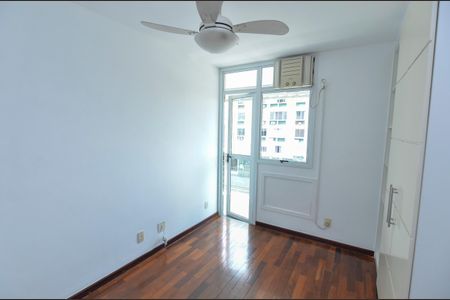 Apartamento à venda com 146m², 4 quartos e 2 vagas Apartamento à venda com 146m², 4 quartos e 2 vagasQuarto 1