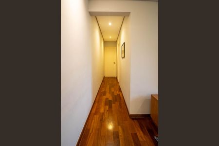 Apartamento à venda com 95m², 2 quartos e 2 vagasCorredor 