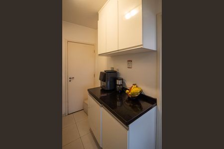 Apartamento à venda com 95m², 2 quartos e 2 vagasCozinha 