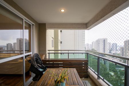 Apartamento à venda com 95m², 2 quartos e 2 vagasVaranda 