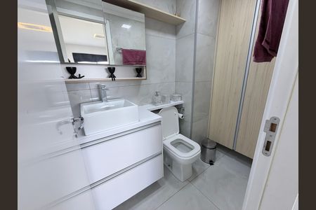 Apartamento à venda com 57m², 2 quartos e 1 vagaBanheiro da Suíte