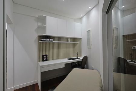 Quarto 2 de apartamento para alugar com 2 quartos, 72m² em Nova Floresta, Belo Horizonte