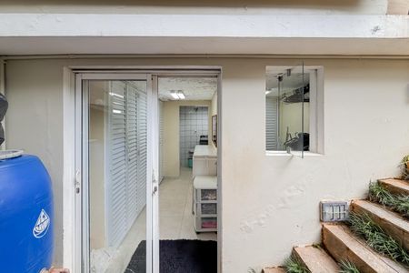 Casa para alugar com 350m², 3 quartos e 1 vagaÁrea de Serviço