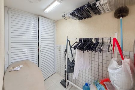 Casa para alugar com 350m², 3 quartos e 1 vagaÁrea de Serviço