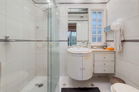 Casa para alugar com 350m², 3 quartos e 1 vagaBanheiro da Suíte Master