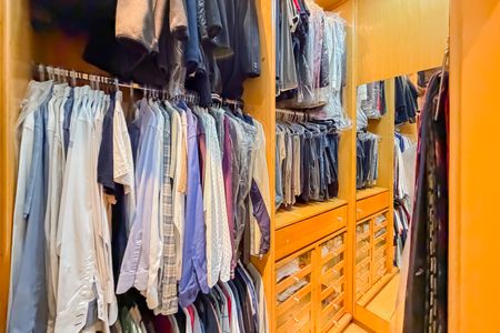 Casa para alugar com 350m², 3 quartos e 1 vagaCloset da Suíte Master