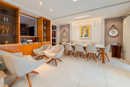 Casa para alugar com 350m², 3 quartos e 1 vagaSala