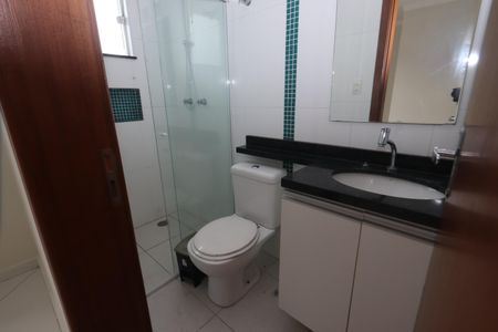 Casa de condomínio à venda com 110m², 2 quartos e 2 vagasBanheiro da Suíte 2
