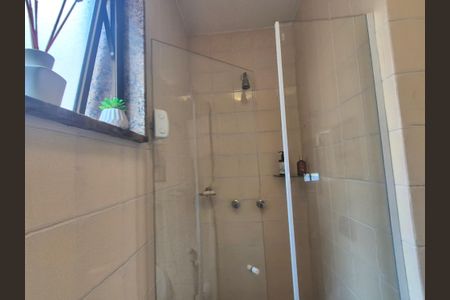 Apartamento à venda com 195m², 3 quartos e 2 vagas Apartamento à venda com 195m², 3 quartos e 2 vagasSuíte