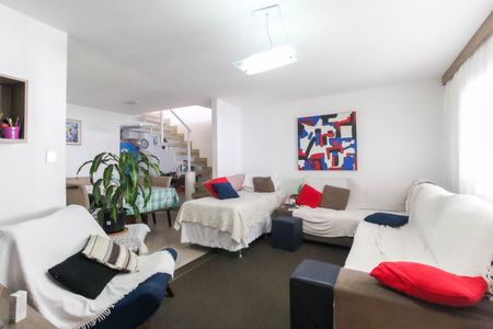 Sala de casa para alugar com 3 quartos, 150m² em Itaquera, São Paulo