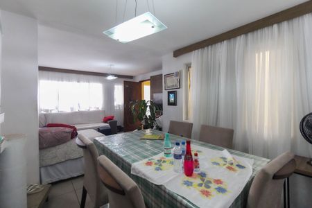 Casa para alugar com 150m², 3 quartos e 1 vagaSala