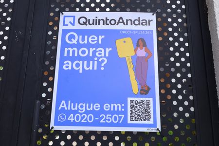 Casa de condomínio para alugar com 39m², 2 quartos e sem vagaPlaca instalada no portão do condomínio - Código da placa: YEQA-473