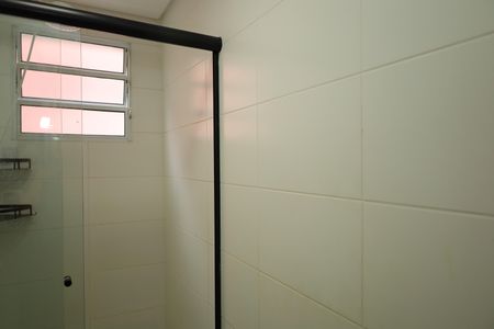 Casa de condomínio para alugar com 39m², 2 quartos e sem vagaBanheiro 